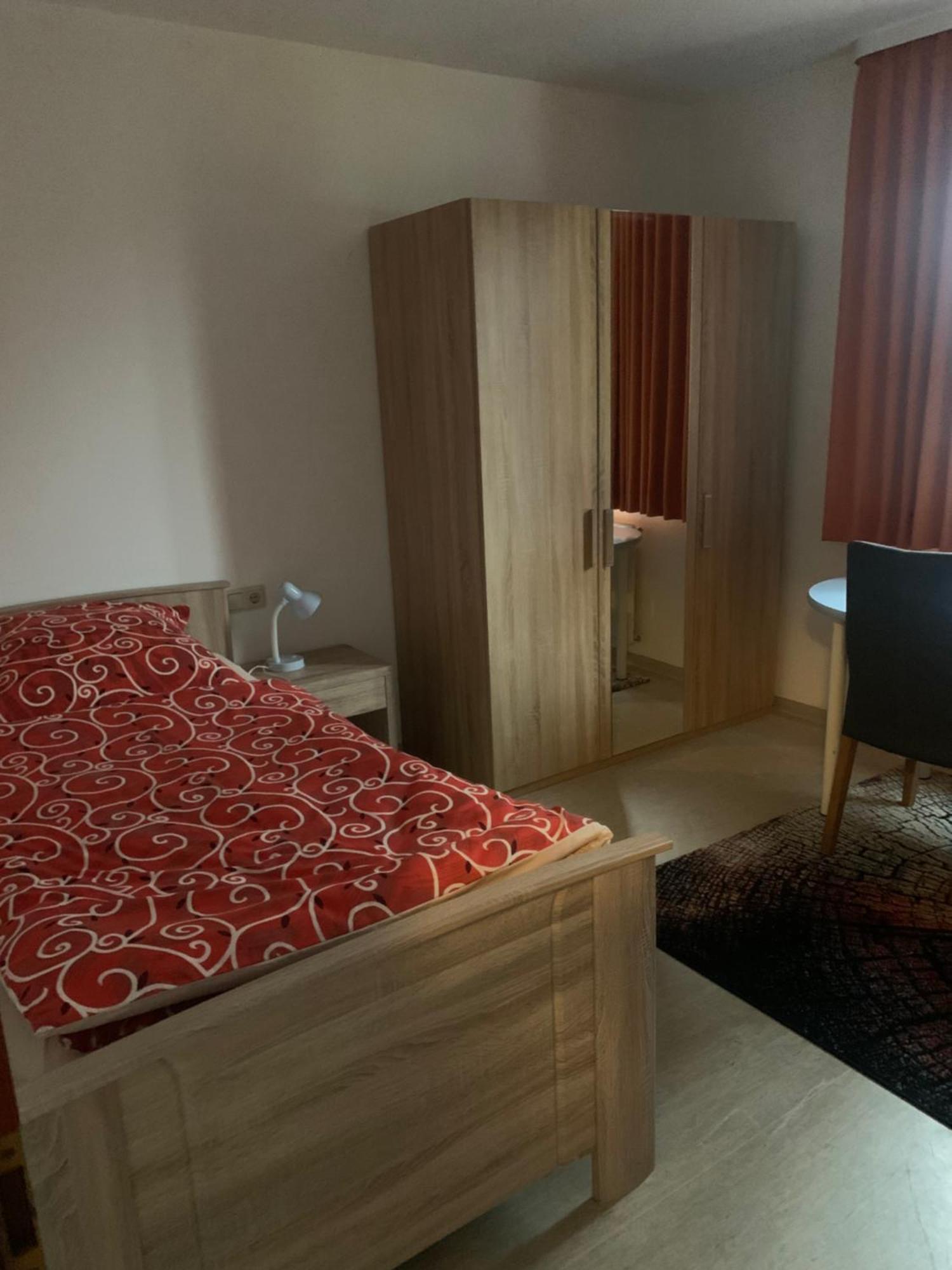 Monteure & Handwerker Einfach, Unkompliziert Und Preiswert In Alsfeld Dış mekan fotoğraf